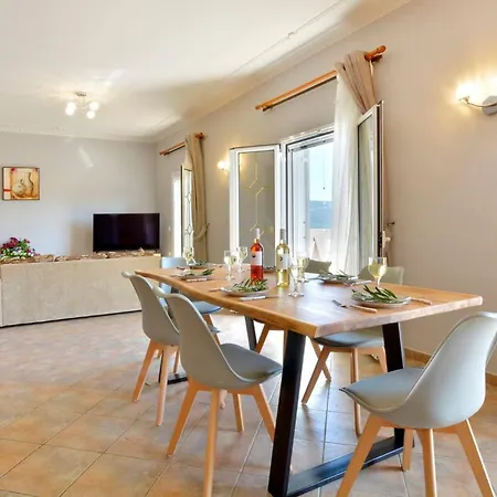 Tranquil Corfu 3 Bedrooms Chrinos Gated Pool Villa *